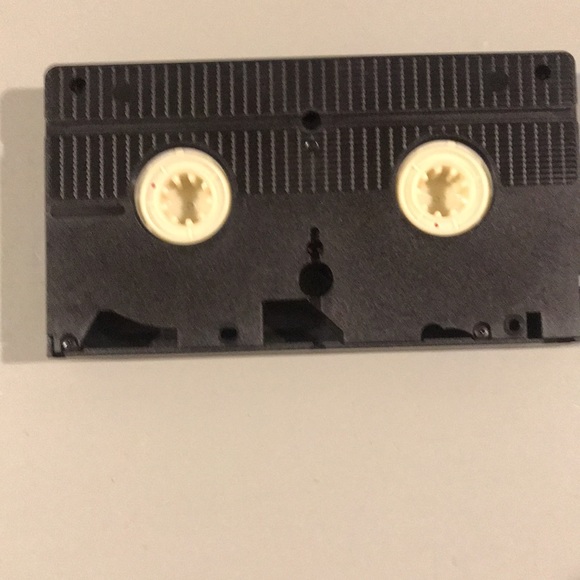 Walt Disney Gold Classic Collection Fun and Fancy Free VHS Tape Gold collection - Picture 9 of 9